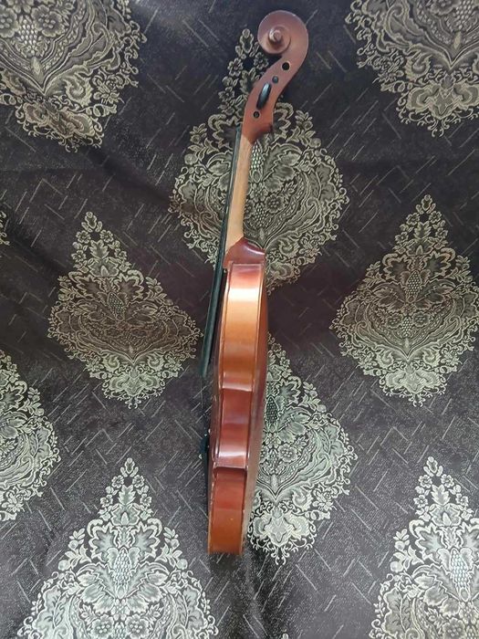 Скрипка Страдивари)