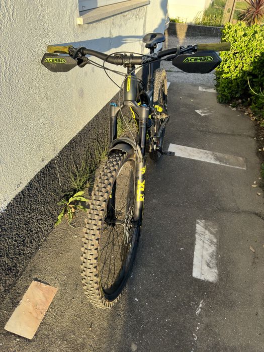 Orbea occam h20 lt 2023, parada por motivo de lesao