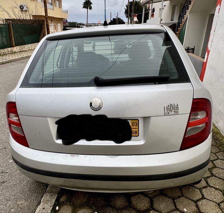 Skoda fabia  2  lugares
