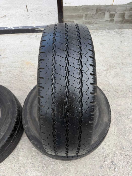 Шини Б/У 215/65 R16C MaxMiler