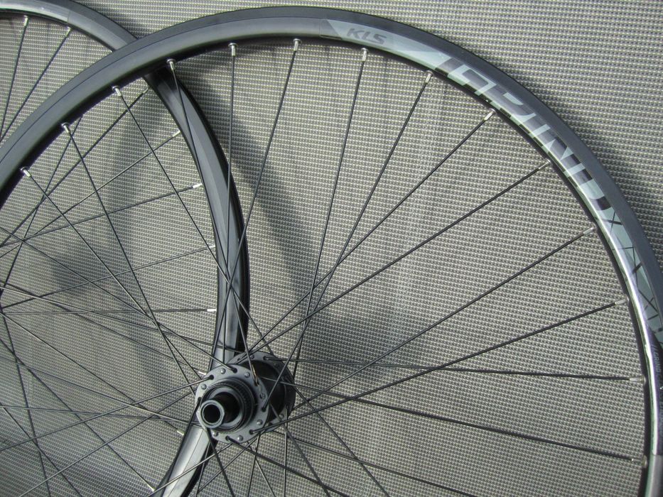 Koła 28/700c KLS GRIND piasty Novatec komplet P+T szosa gravel cross