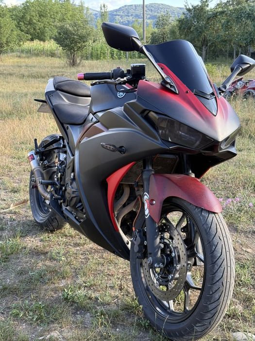 Yamaha YZF-R3 2015