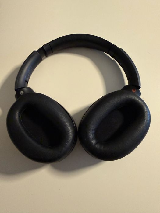 Auscultadores noise-canceling Sony WH-1000XM2