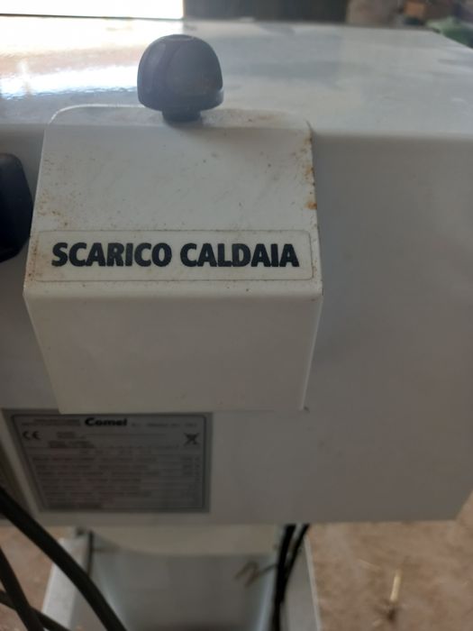 Maquina de passar a ferro