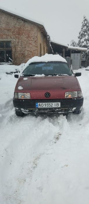 Продам Volkswagen Passat B3 універсал.
На ходу, мотор працює, коробка