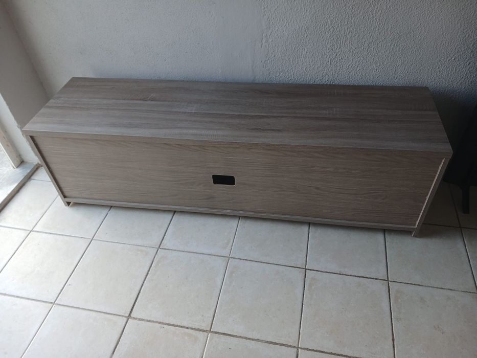 Vendo aparador de Tv