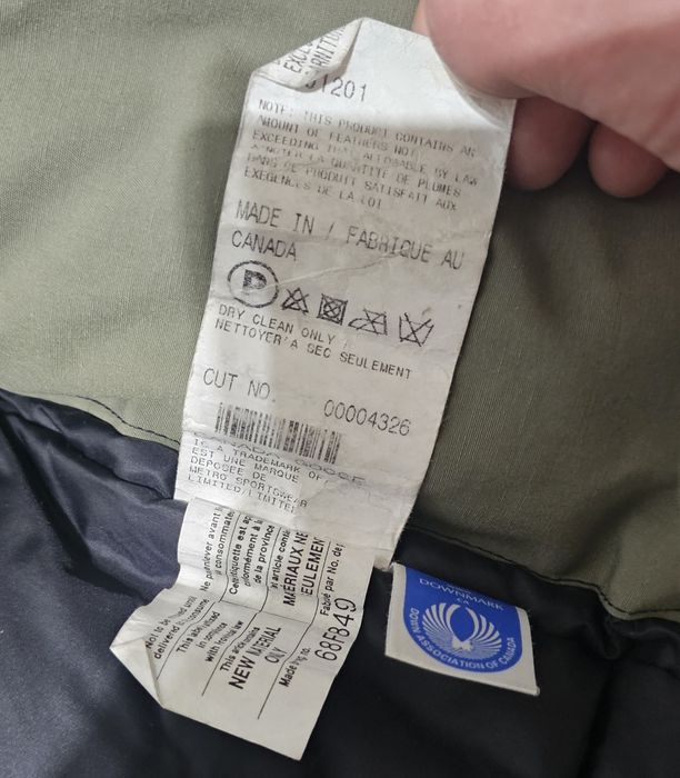 Kurtka Puchowa Canada Goose Down Jacket (M)