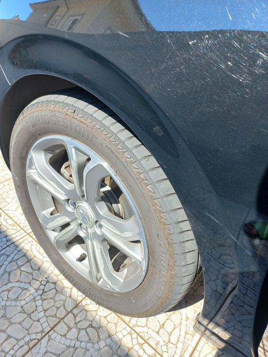 Peugeot 208 1.4HDI ALLURE  2013  141.825 km  1 proprietário  7250€