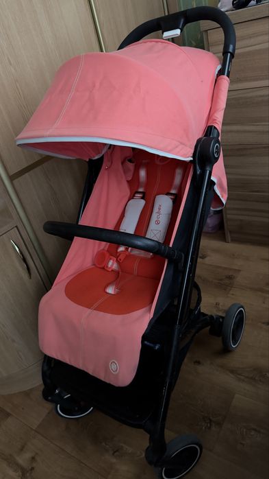 Прогулочна коляска Cybex Beezy