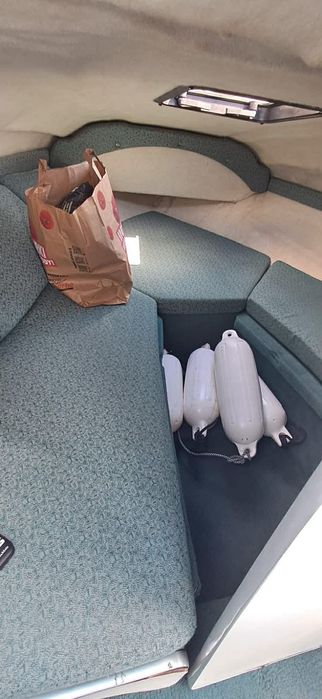 Łódź Bayliner Capri z przyczepą w cenie 50000