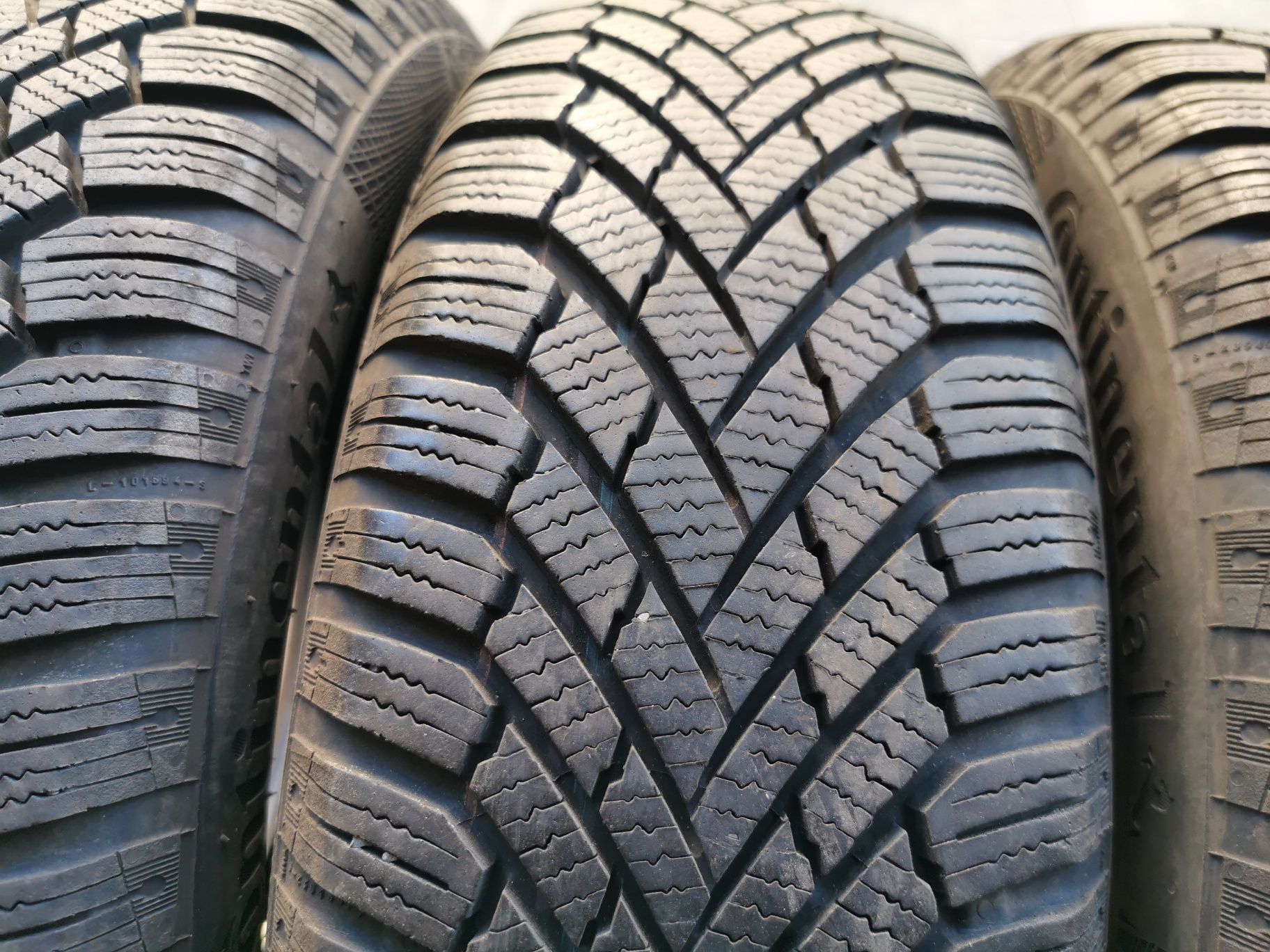 Зимняя резина 175/65 R14 Continental: 2 000 грн. - Автошины Киев на Olx