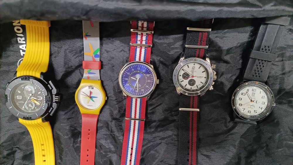 Relógios novos a funcionar