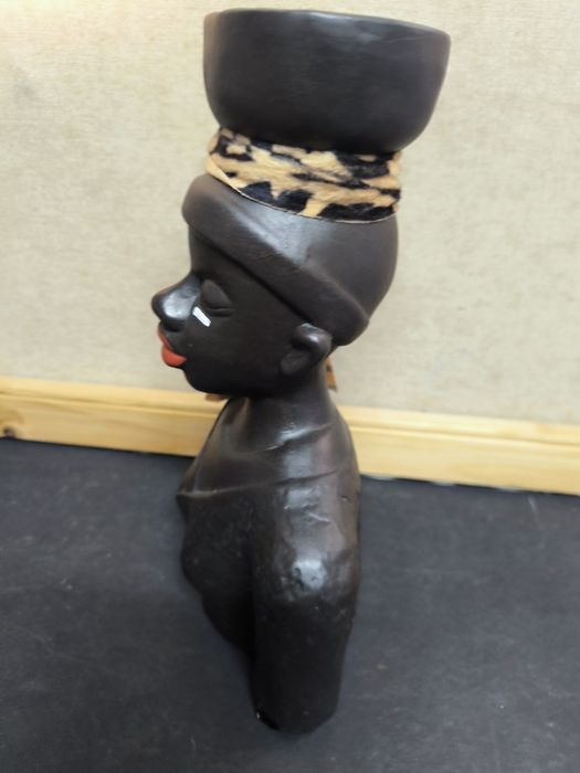 Busto de mulher africana