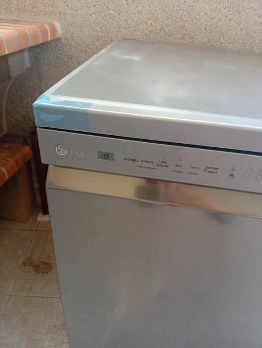 Máquina lavar loiça LG