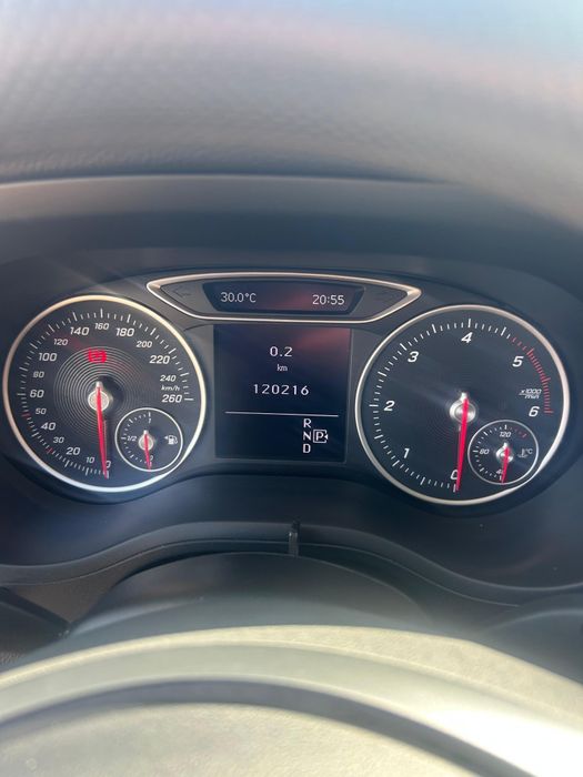 Mercedes d220 B klasa