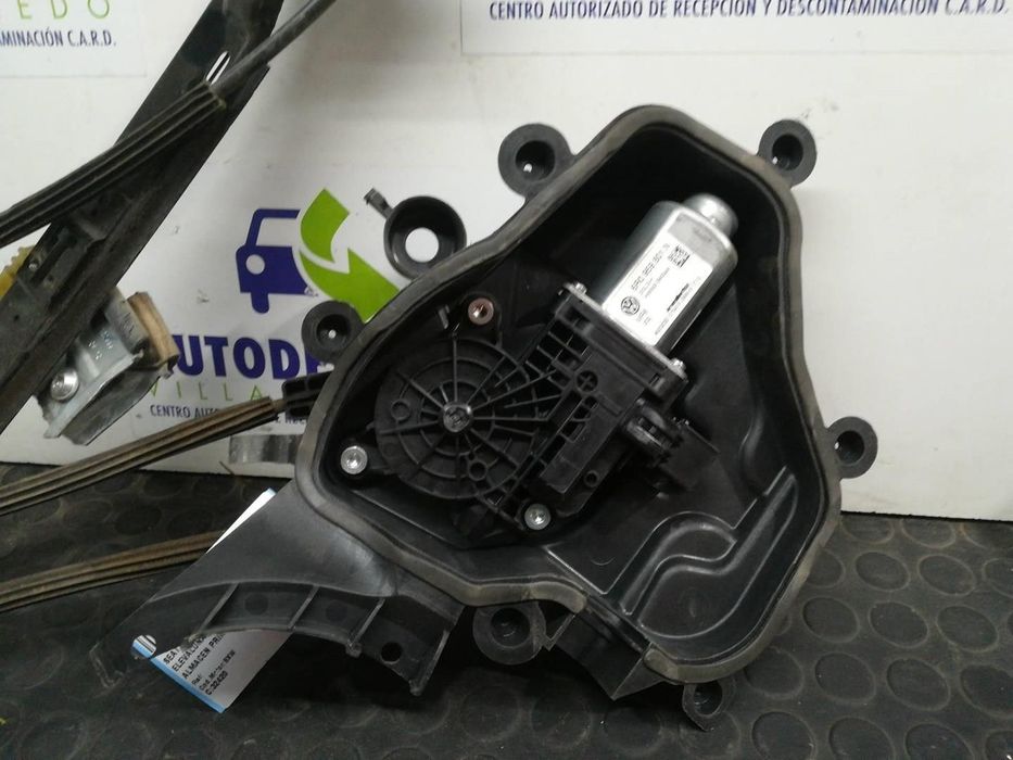 ELEVADOR DE VIDRO FRONTAL ESQUERDO SEAT IBIZA IV SPORTCOUPE 2010 -6J3837401E