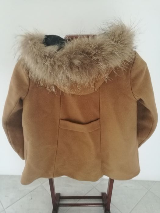 Elegante Casaco com Capuz