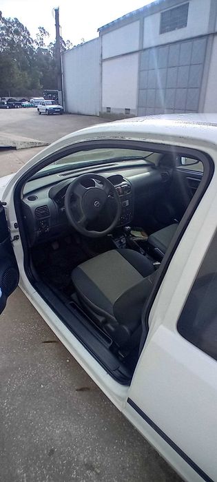 Opel corsa c 1.3 cdti 2005 comercial.