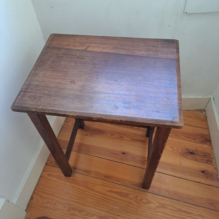 Mesa de apoio vintage em madeira exótica