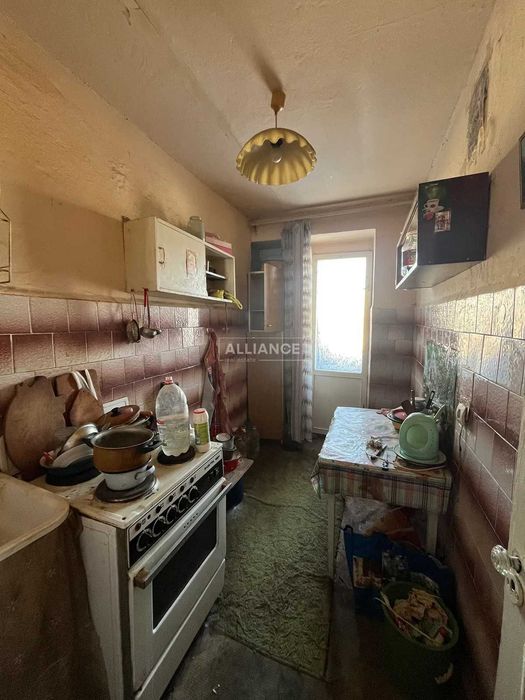 Продаж 2 км квартира в Тисмениці під ремонт