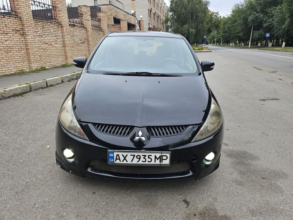 Продам или обменяю Mitsubishi grandis 7 мест