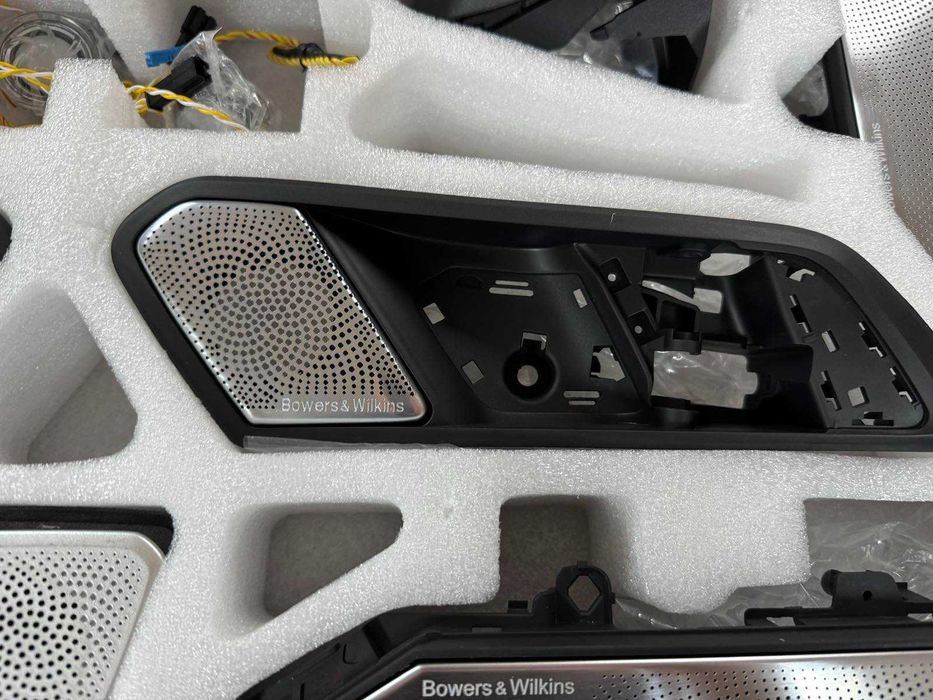 бавер вілкінс BMW X5 G05 сетки с подсветкой Х5 Bowers Wilkins музыка