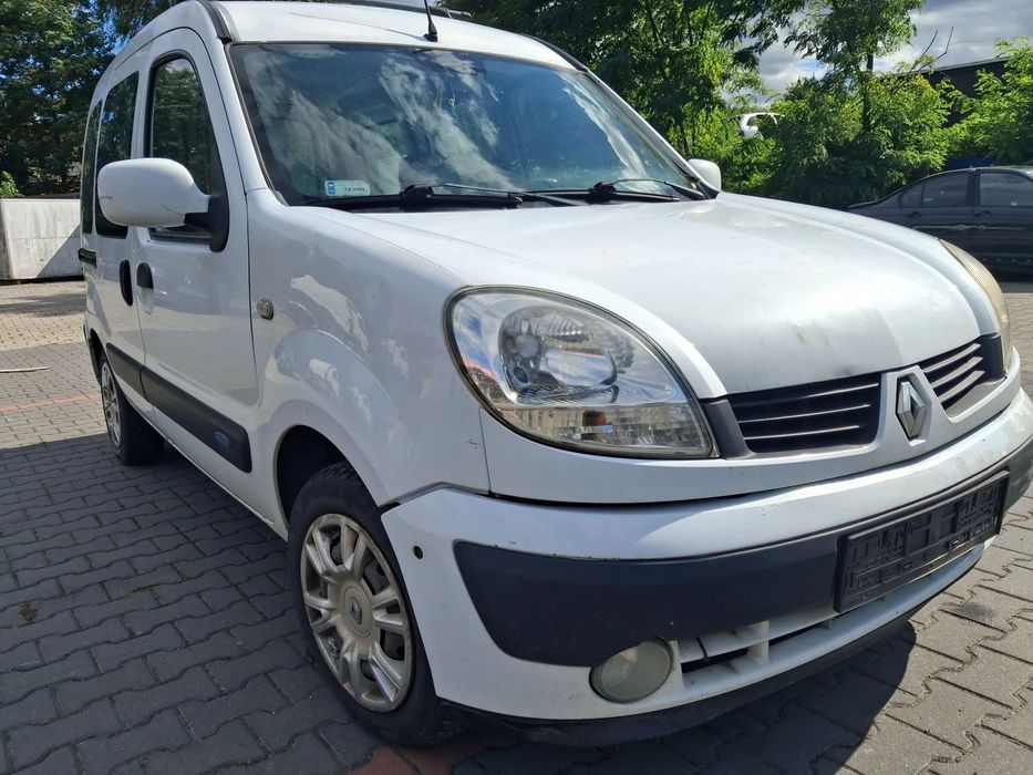 Renault Kangoo 1 I FL Lift silnik kompletny 1.5 Dci K9K718 K9K 718 skrzynia biegów drzwi maska klapa zderzak błotnik lakier D389 Biały szyba lusterko turbina czujnik ciśnienia paliwa pompa wtrysk przewód wąż rura intercooler alternator rozrusznik przepływ
