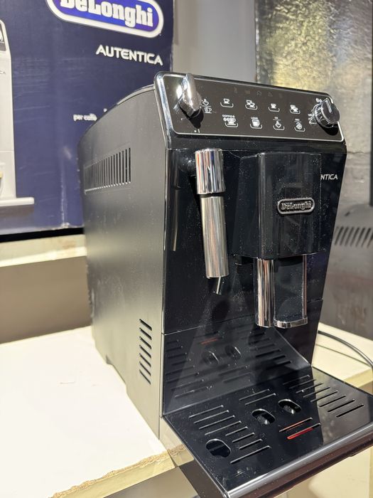Кавомашина delonghi autentica