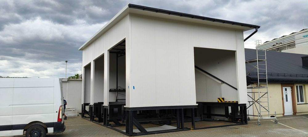 Konstrukcje z płyt warstwowych/Garaże/ magazyny/ dobudówki itp