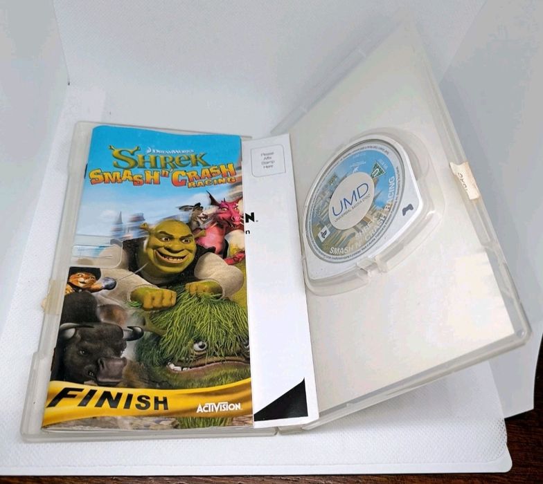 Shrek Smash N' Crash Racing PSP CIB Sony PlayStation Portable