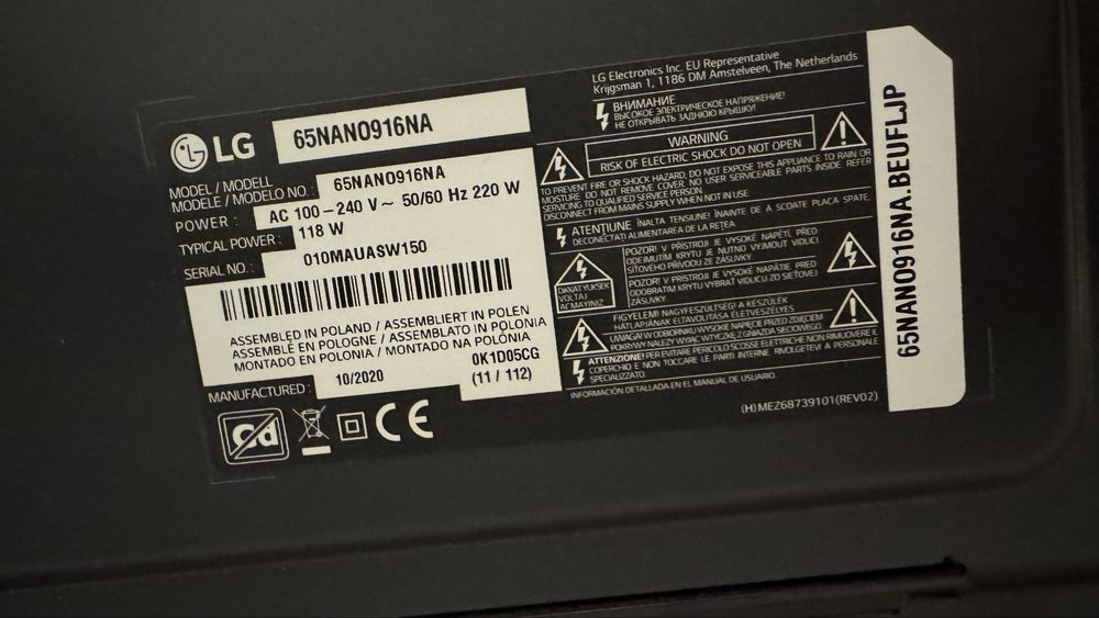 LG Smart TV de 65- P/peças
