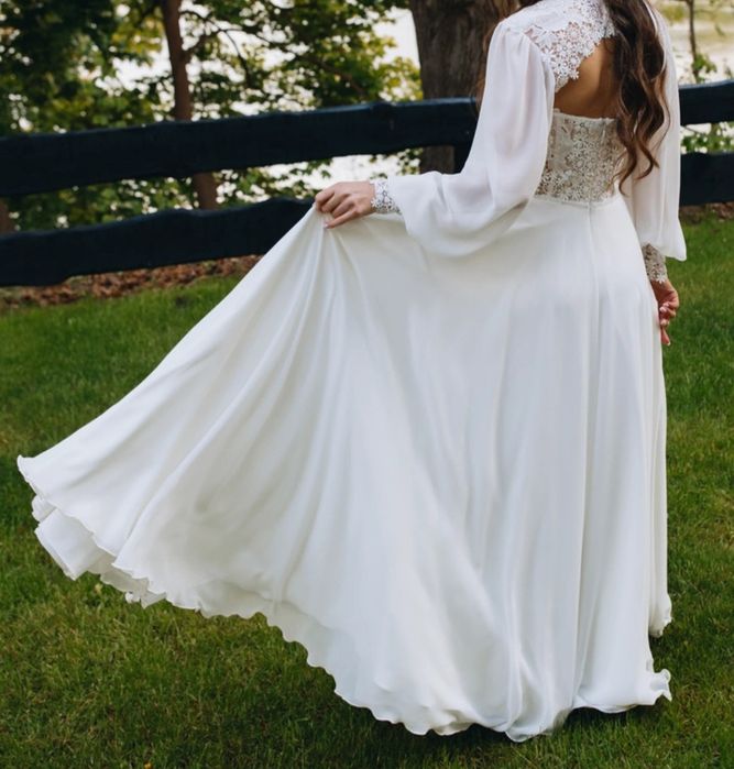 Suknia ślubna boho romantyczna kwiatki
