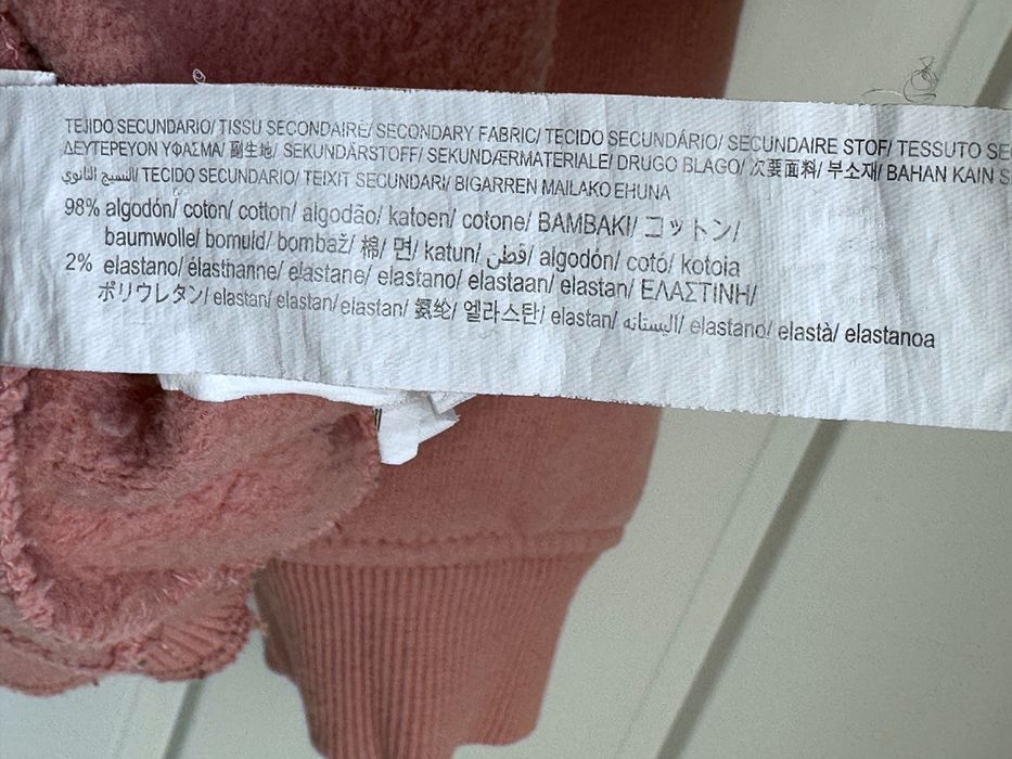 На флісі ЗАРА ZARA,на 4-5 років