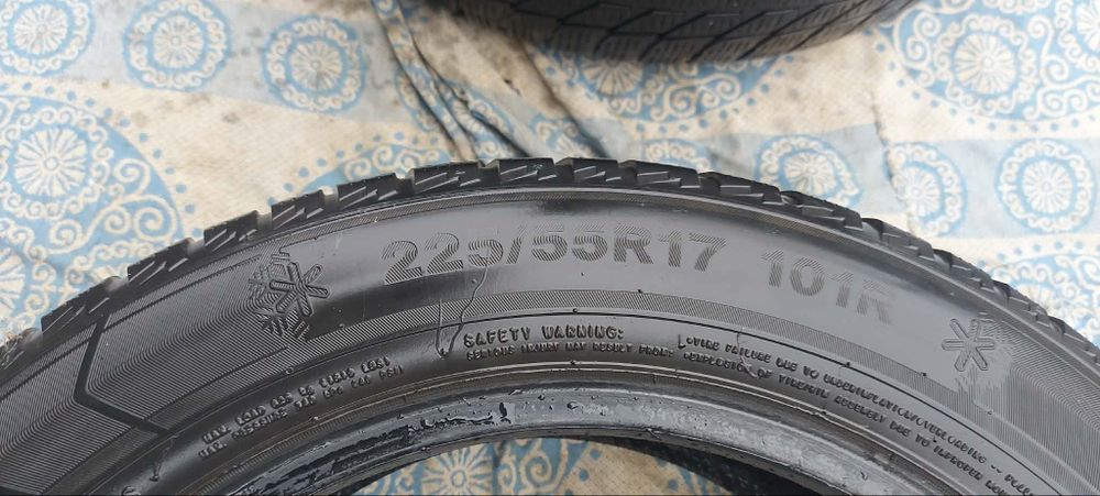 Зимові шини,в гарному стані.