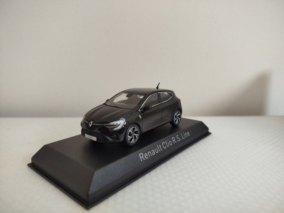 Miniatura Renault Clio RS Line 1/43 Nova