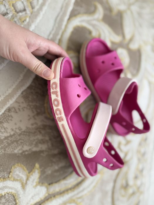 Босоніжки Crocs croc’s j2  33-34