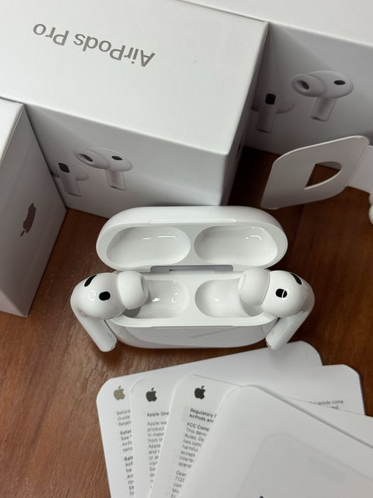 Apple Airpods Pro 3 - Навушники з шумопоглинанням і режимом прозорості