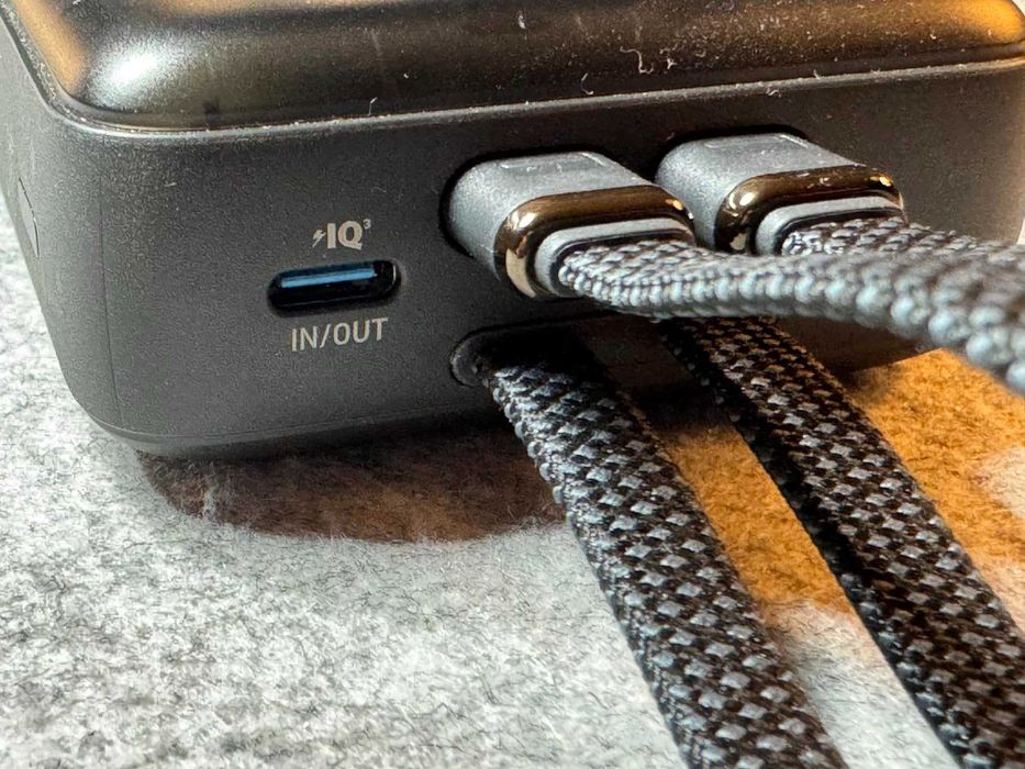 Power Bank Anker Zolo 20.000mAh 45W com Cabos USB-C