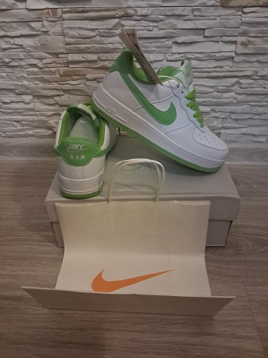 Nike Air Force 1