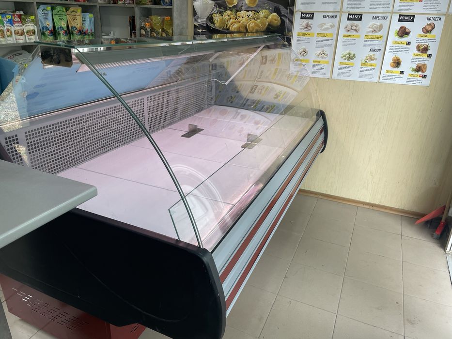 Продам холодильну вітрину