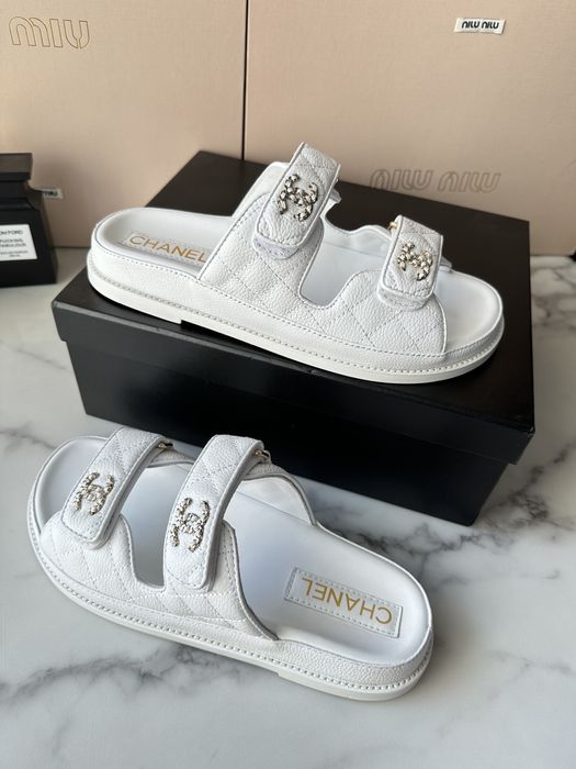 Koapki Chanel White Leather