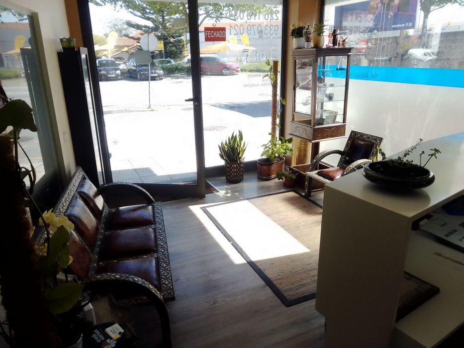 PASSA-SE clínica dentária com laboratorio ou só imovel