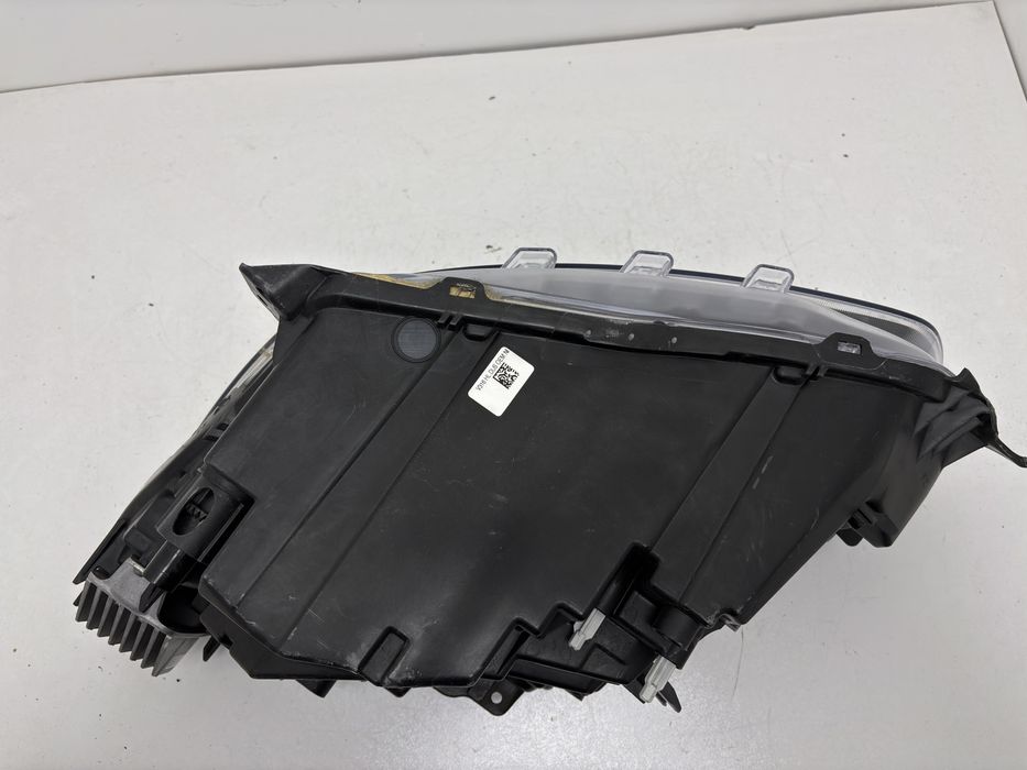 Фара права Volvo XC40 2018-2022 USA