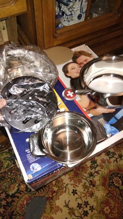 Продам набор кастрюль HoffMayer