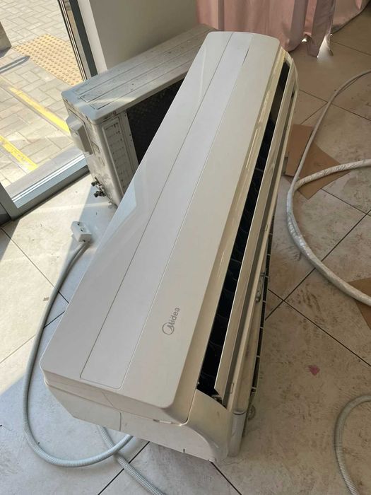 Midea MS12F-24HRN1 б.у. без пульта