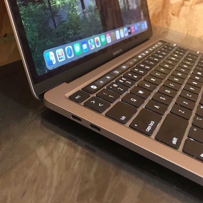 MacBook Pro 13, Processador i5, 500GB SSD, 16GB RAM, GARANTIA