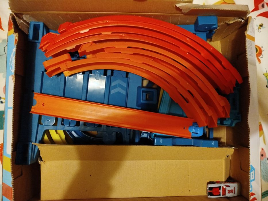 Hot Wheels Track Builder Set430094815635722242