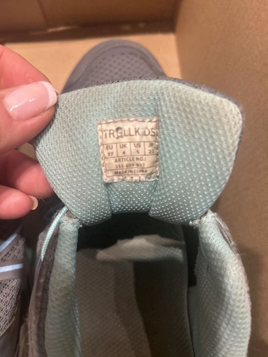 Buty sportowe Trollkids 37