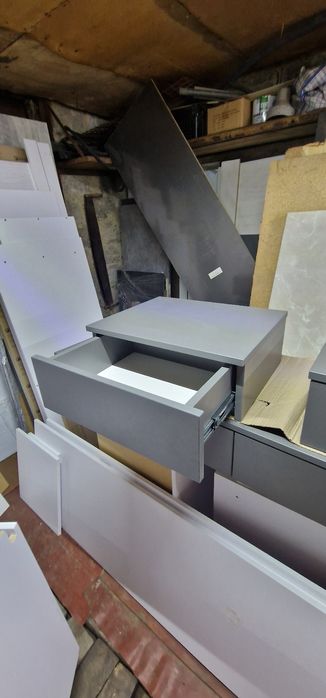 Тумби приліжкові