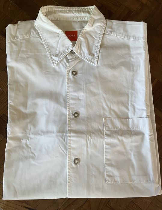 Camisa branca da Boss